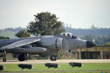 Sea Harrier aircraft taxiiing 이미지 (91328462) - 게티이미지뱅크 Sea Harrier aircraft taxiiing