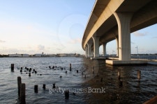 매지2교(하) | Tall Bridge over Fishing Recreation Area 이미지 (140448844) - 게티이미지뱅크 Tall Bridge over Fishing Recreation Area
