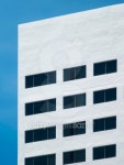 White office building 이미지 (144344343) - 게티이미지뱅크 White office building