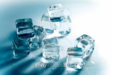 Melting Ice Cubes 이미지 (91484309) - 게티이미지뱅크 Melting Ice Cubes
