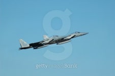 F-15 Eagles taking off in formation 이미지 (96917021) - 게티이미지뱅크 F-15 Eagles taking off in formation