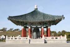 Korean Bell of Friendship. 이미지 (144970753) - 게티이미지뱅크 Korean Bell of Friendship.