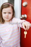Holding a Key 이미지 (172413862) - 게티이미지뱅크 Holding a Key