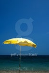 Yellow parasol on beach 이미지 (93846592) - 게티이미지뱅크 Yellow parasol on beach