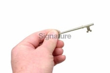 Holding The Key 이미지 (172342715) - 게티이미지뱅크 Holding The Key
