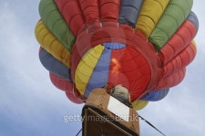 hot air balloon firing up 이미지 (89156125) - 게티이미지뱅크 hot air balloon firing up