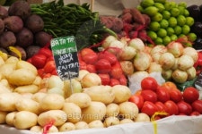 Vegetables in a street market 이미지 (99222247) - 게티이미지뱅크 Vegetables in a street market