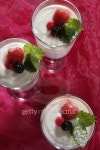 Dessert with berrys 이미지 (144801010) - 게티이미지뱅크 Dessert with berrys