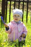 small girl in park 이미지 (144208961) - 게티이미지뱅크 small girl in park