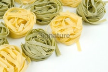 uncooked pasta 이미지 (172386591) - 게티이미지뱅크 uncooked pasta