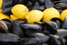 Lemon & mussel deliciouns 이미지 (147070378) - 게티이미지뱅크 Lemon & mussel deliciouns