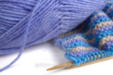 Colourful Hand Knitting on Bamboo Needles 이미지 (179059477) - 게티이미지뱅크 Colourful Hand Knitting on Bamboo Needles