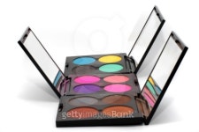 빨간바가지코스메틱 | Cosmetics 3 이미지 (99686939) - 게티이미지뱅크 Cosmetics 3