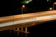 Bridge Traffic at Night 이미지 (172952990) - 게티이미지뱅크 Bridge Traffic at Night