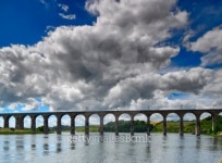 Victorian arched railway bridge on the river Tweed 이미지 (100035521) - 게티이미지뱅크 Victorian arched railway bridge on the... 