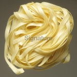 Yellow Flat Noodles 이미지 (172759246) - 게티이미지뱅크 Yellow Flat Noodles