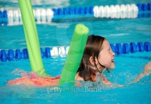 Young Girl at Swimming Lesson 이미지 (145916166) - 게티이미지뱅크 Young Girl at Swimming Lesson