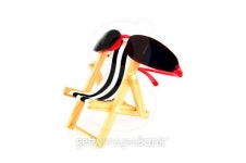 Sunglasses and Chaise 이미지 (100096346) - 게티이미지뱅크 Sunglasses and Chaise