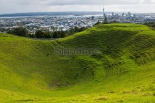 Mt. Eden volcano, Auckland City, New Zealand 이미지 (172867082) - 게티이미지뱅크 Mt. Eden volcano, Auckland City, New Zealand
