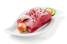 Raw meat on plate 이미지 (96888483) - 게티이미지뱅크 Raw meat on plate