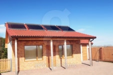 Bungalow with solar panels 이미지 (100903229) - 게티이미지뱅크 Bungalow with solar panels