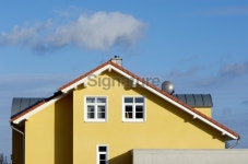 Yellow house 이미지 (182392402) - 게티이미지뱅크 Yellow house