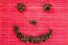 Smile with coffee beans on a mat 이미지 (100796641) - 게티이미지뱅크 Smile with coffee beans on a mat