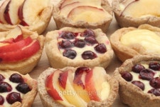 Home baked fruit tarts 이미지 (146758861) - 게티이미지뱅크 Home baked fruit tarts