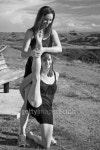 Ballerinas stretching 이미지 (101189999) - 게티이미지뱅크 Ballerinas stretching