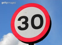 UK 30 MPH Sign. 이미지 (160106401) - 게티이미지뱅크 UK 30 MPH Sign.