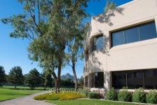 office building near golf course 이미지 (155233744) - 게티이미지뱅크 office building near golf course
