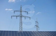 solar panels and a pylon on a sunny day 이미지 (101135085) - 게티이미지뱅크 solar panels and a pylon on a sunny day