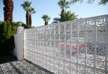 Exquisitely Detailed Residential White Security Gate 이미지 (183531928) - 게티이미지뱅크 Exquisitely Detailed Residential... 