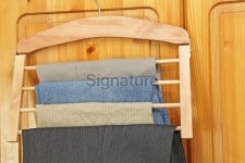 wooden trouser hanger 이미지 (182915736) - 게티이미지뱅크 wooden trouser hanger