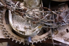 barbed wire and cogs. 이미지 (151549898) - 게티이미지뱅크 barbed wire and cogs.