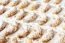 hazelnut cookies ready to be baked 이미지 (183353877) - 게티이미지뱅크 hazelnut cookies ready to be baked