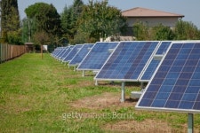 Solar Farm in the Countryside 이미지 (152140289) - 게티이미지뱅크 Solar Farm in the Countryside