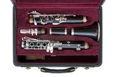 New clarinet in leather case 이미지 (182800329) - 게티이미지뱅크 New clarinet in leather case