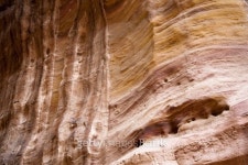 The Siq of Petra, rock shapes 이미지 (146824089) - 게티이미지뱅크 The Siq of Petra, rock shapes
