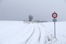 Road Sign: Only for Agriculture Traffic 이미지 (182415897) - 게티이미지뱅크 Road Sign: Only for Agriculture Traffic