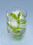 Glass with water ice and mint 이미지 (105779790) - 게티이미지뱅크 Glass with water ice and mint