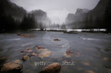 fog in yosemite valley 이미지 (155243759) - 게티이미지뱅크 fog in yosemite valley