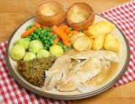 Sunday Roast Chicken Dinner 이미지 (152978449) - 게티이미지뱅크 Sunday Roast Chicken Dinner
