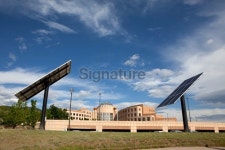 Solar Panels at Jefferson County Courthouse Golden Colorado 이미지 (184289361) - 게티이미지뱅크 Solar Panels at Jefferson... 