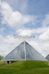Pyramid Greenhouses 이미지 (184133756) - 게티이미지뱅크 Pyramid Greenhouses