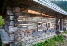Old wooden house 이미지 (151999922) - 게티이미지뱅크 Old wooden house
