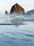 Haystack Rock, Cannon Beach, Oregon 이미지 (177441984) - 게티이미지뱅크 Haystack Rock, Cannon Beach, Oregon
