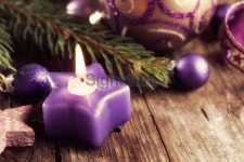 purple candle star shape on wood 이미지 (174756974) - 게티이미지뱅크 purple candle star shape on wood