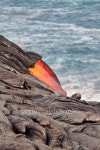 오션숯불갈비&라바짜(LAVAZZA) | flow of red hot lava into Pacific Ocean 이미지 (158904948) - 게티이미지뱅크 flow of red hot lava into Pacific Ocean