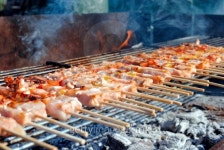 cocked pork kabobs grilled on skewers 이미지 (177030355) - 게티이미지뱅크 cocked pork kabobs grilled on skewers